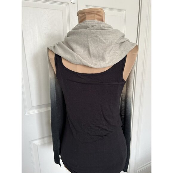 Cruise Club Cardigan Cardishawl Scarf Women Gray Ombre Knit Button Casual Sz S - Picture 3 of 5